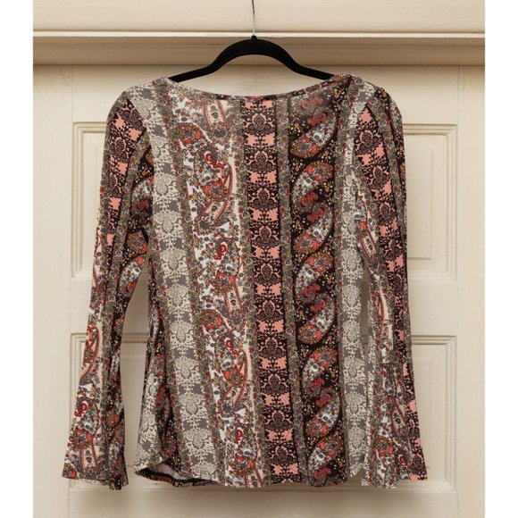 Hippie Paisley Boho Pattern Long Bell Sleeve Shirt - Picture 2 of 5